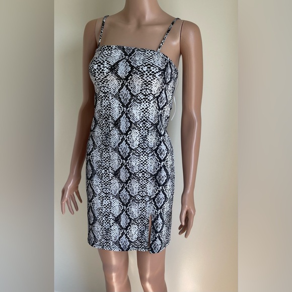 Garage Python-Print Bodycon Dress - Picture 4 of 8